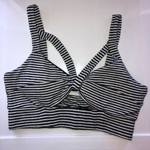 Fron Cross Crop Top